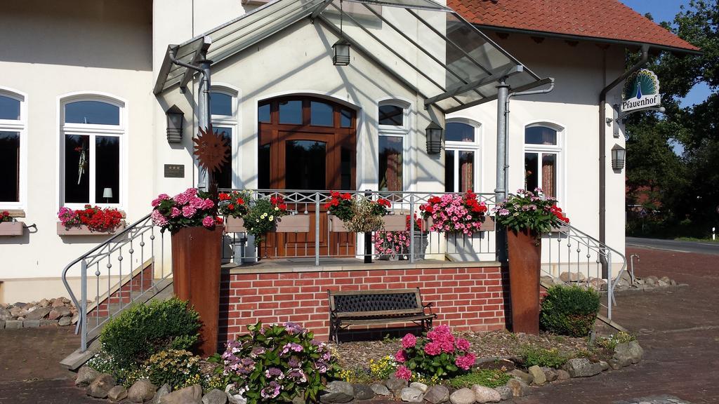 Hotel Restaurant Am Pfauenhof Quakenbrück Exterior foto